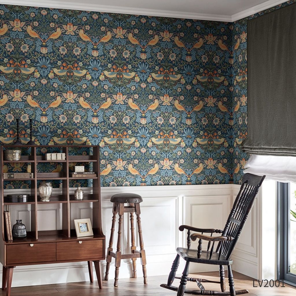 Strawberry Thief-いちご泥棒|LV2001・LV2002|のり付き壁紙