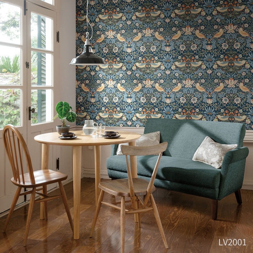 Strawberry Thief-いちご泥棒|LV2001・LV2002|のり付き壁紙