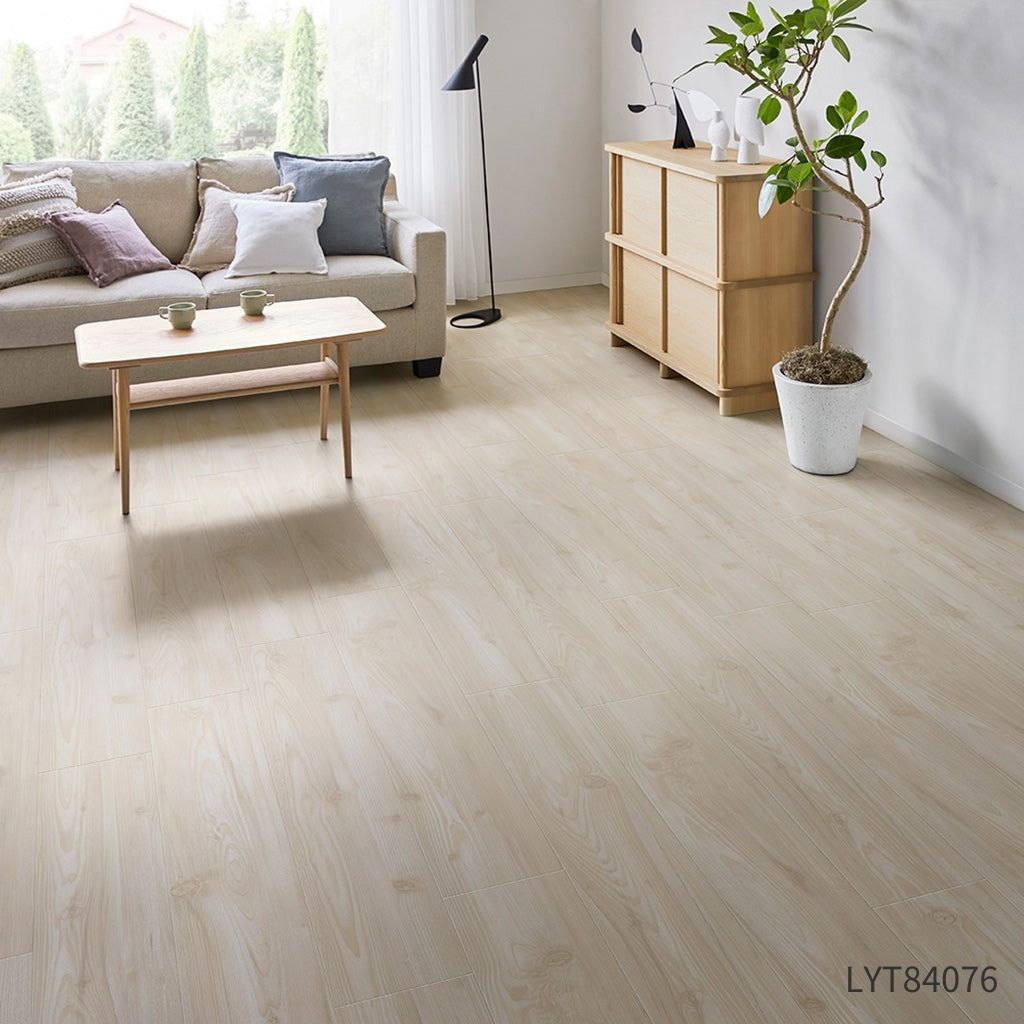 パイン<エルワイタイル>|サンプル