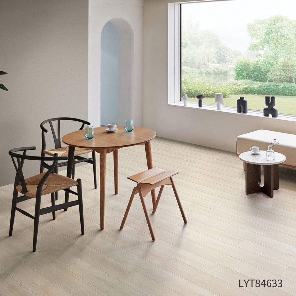 アルバニーオーク〈エルワイタイル〉|ケース売り(24枚入り 約3.29㎡分)