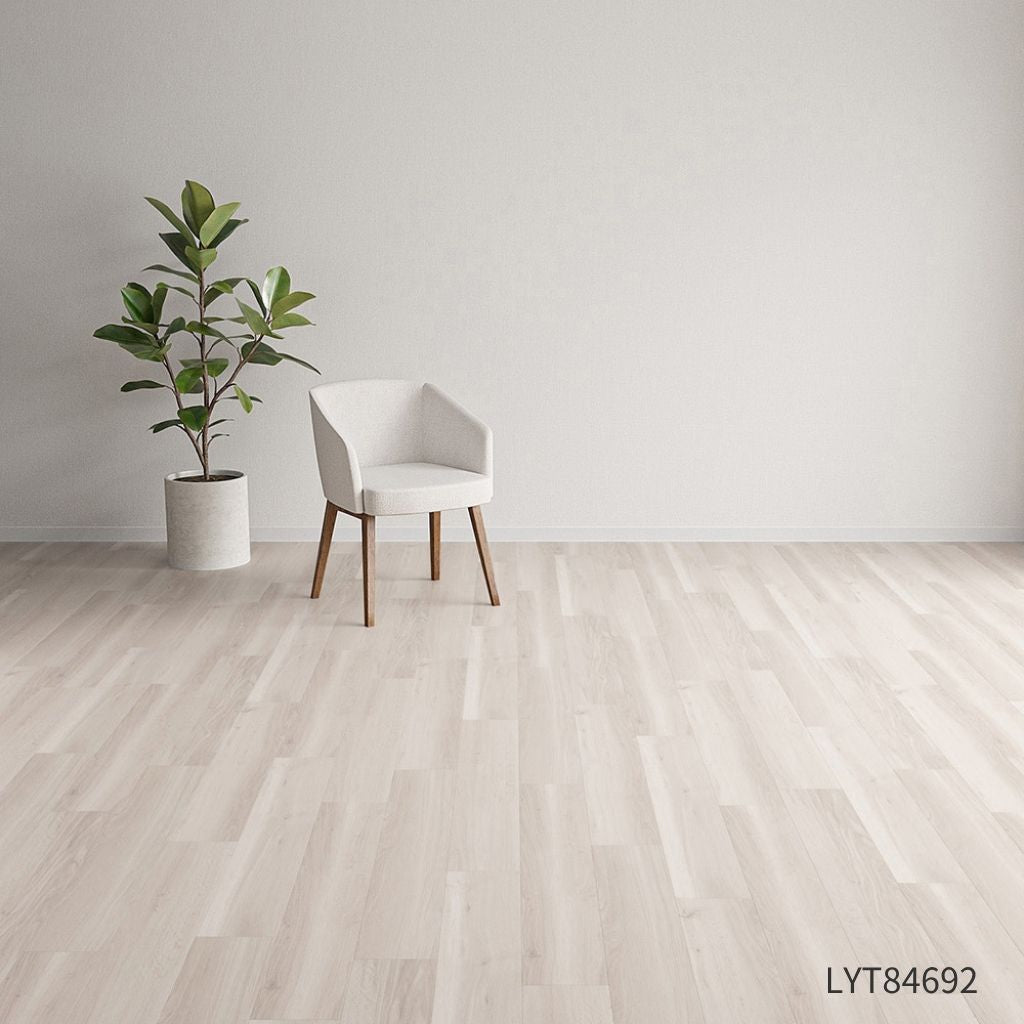 ホワイトナチュラルオーク〈エルワイタイル〉|ケース売り(24枚入り 約3.24㎡分)