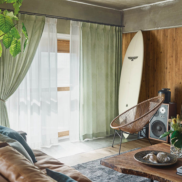 グリーン系のカーテン