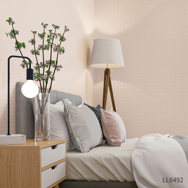 LL6492_model_600x600_crop_cent