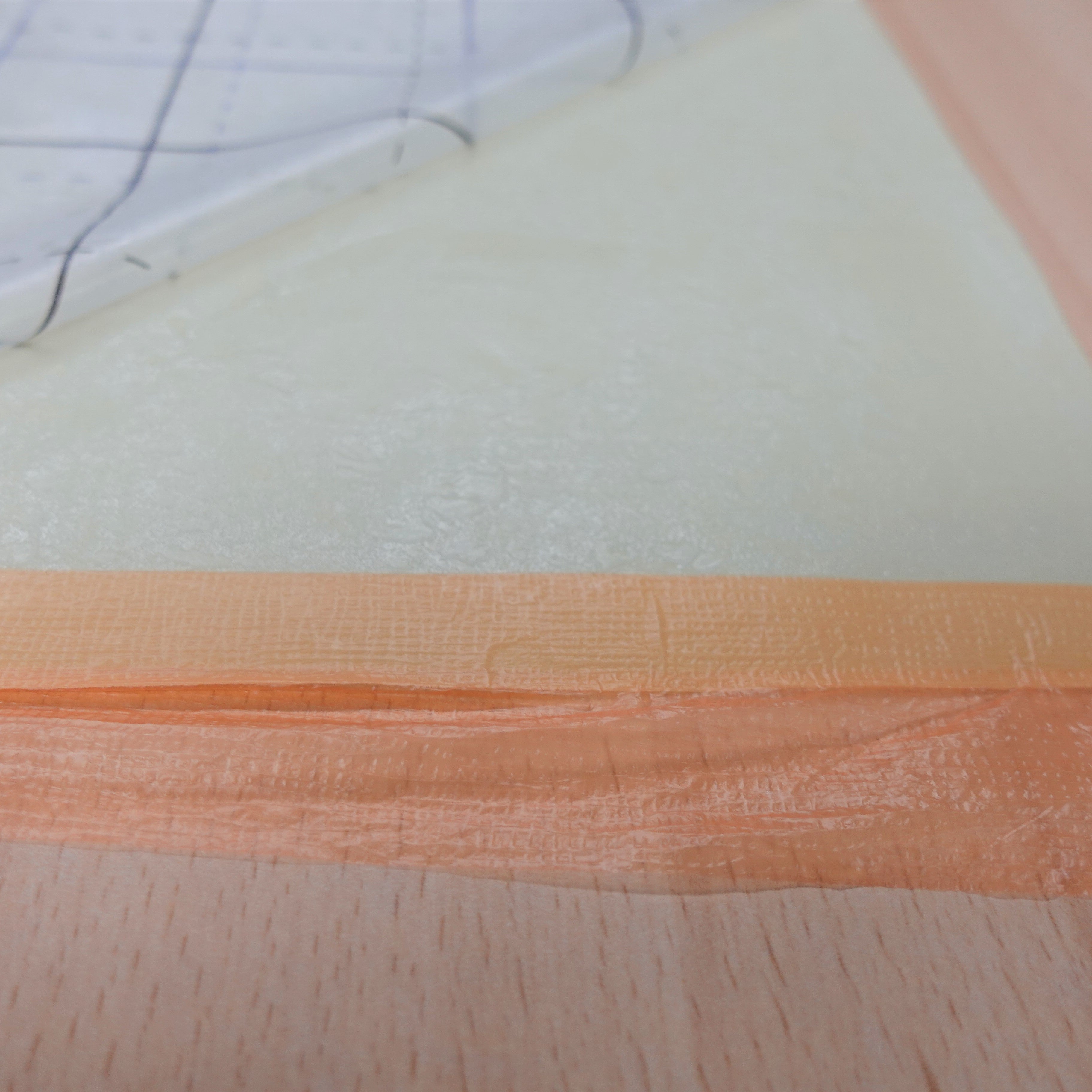 LB9300 量産のり付き壁紙 表面強度アップ【杉板目】｜サンプル